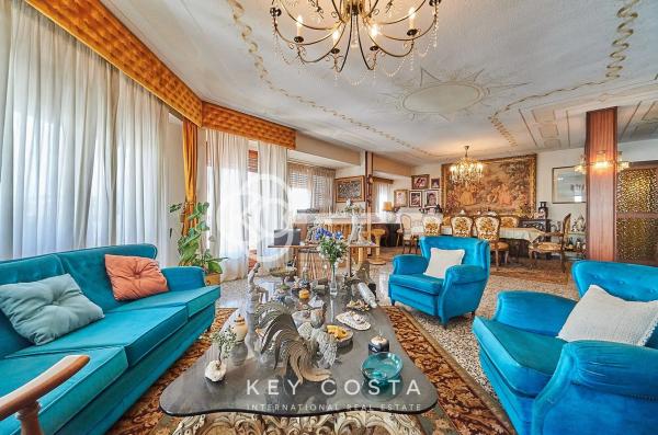 Piso en Poeta Quintana