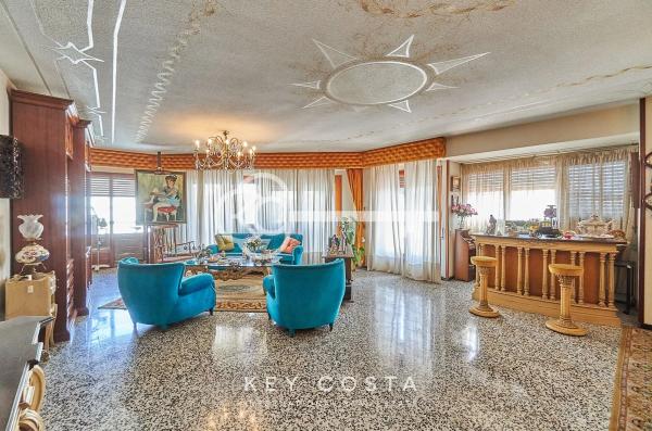 Piso en Poeta Quintana