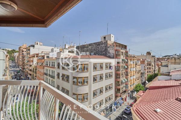 Piso en Poeta Quintana