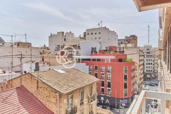 Piso en Poeta Quintana