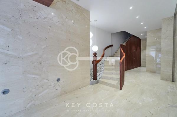 Piso en Poeta Quintana