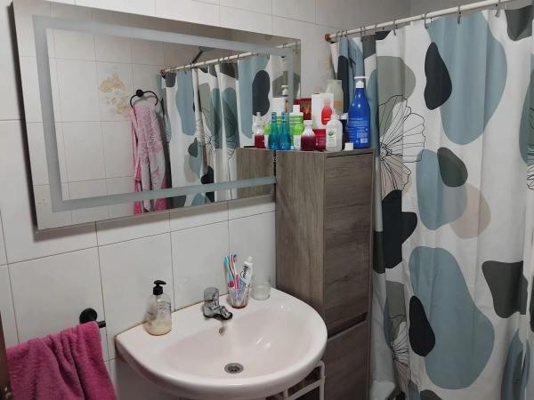 Chalet adosado en calle Ibi, 24