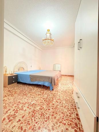 Piso en avenida Novelda