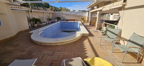 Casa independiente en camino Viejo de Elche