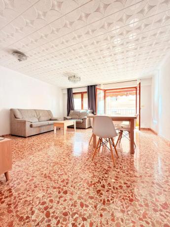 Piso en avenida Novelda