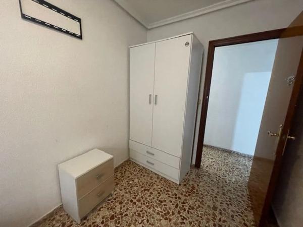 Piso en avenida Novelda