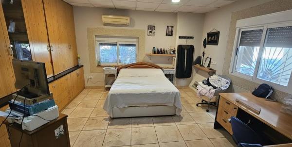 Casa independiente en camino Viejo de Elche