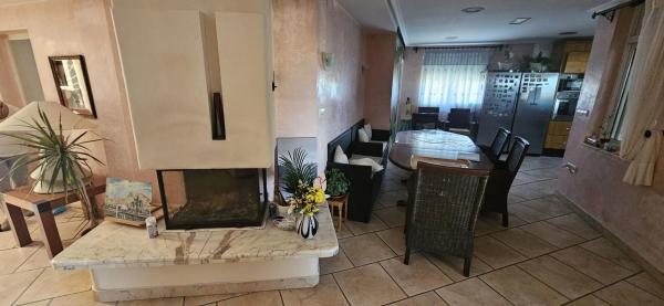 Casa independiente en camino Viejo de Elche