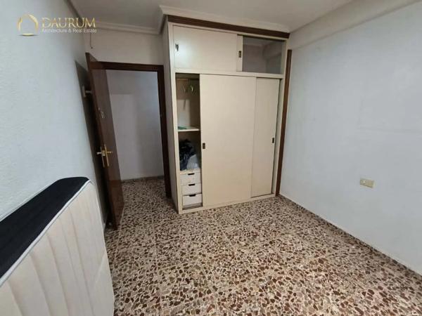 Piso en avenida Novelda