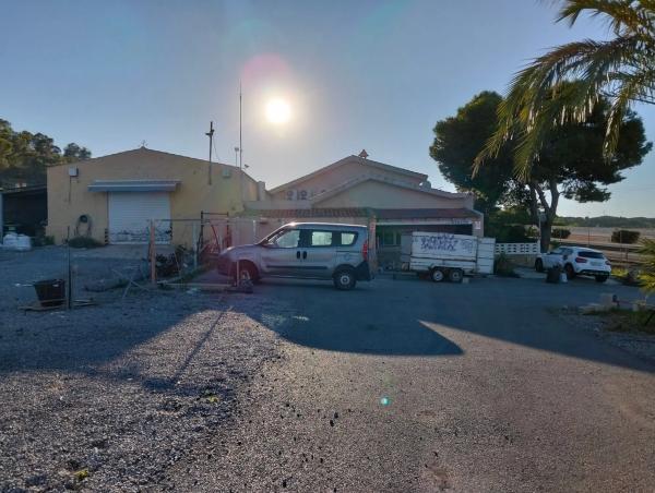 Finca rústica en camino viejo de Elche, 71