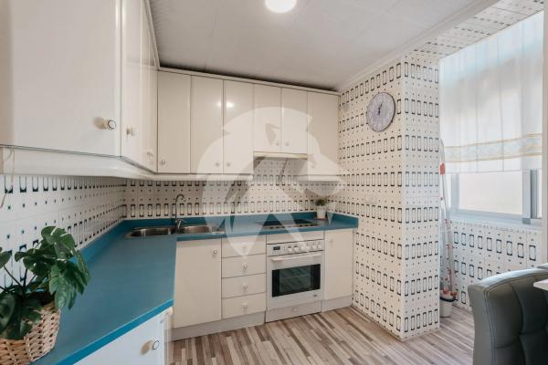 Piso en calle Uruguay