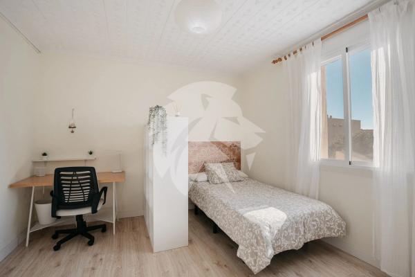 Piso en calle Uruguay