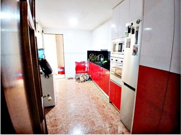 Piso en calle Juan de Juanes, 6