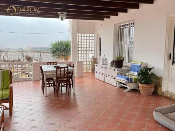 Casa independiente en camino de los Picapiedra