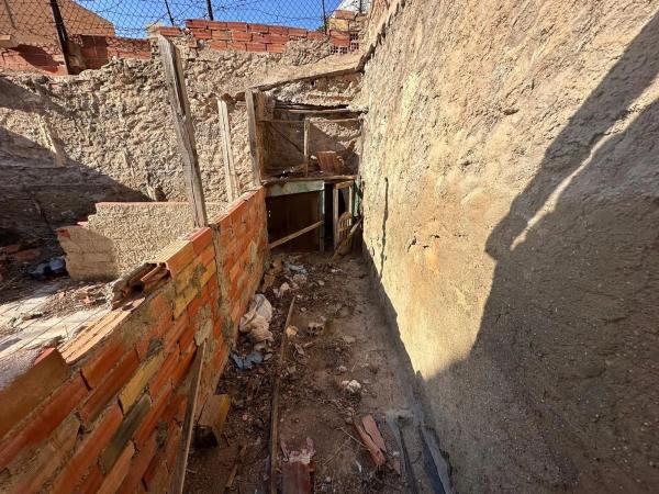 Casa independiente en calle la Nucía