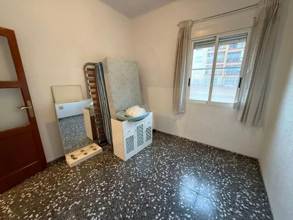 Piso en calle Uruguay