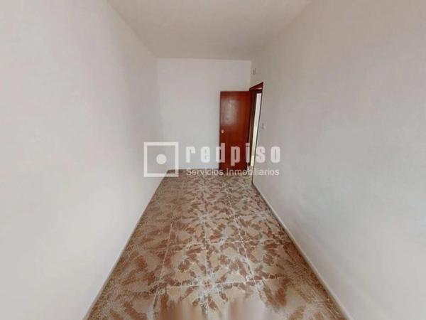 Piso en calle del Poeta Sansano