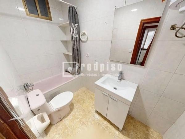 Piso en calle del Poeta Sansano