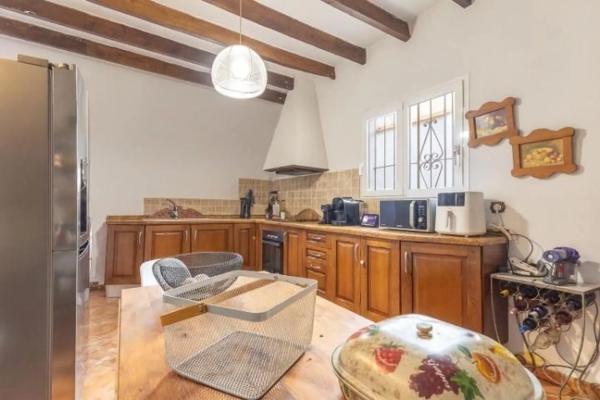 Casa independiente en calle Nardo