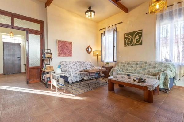 Casa independiente en calle Nardo