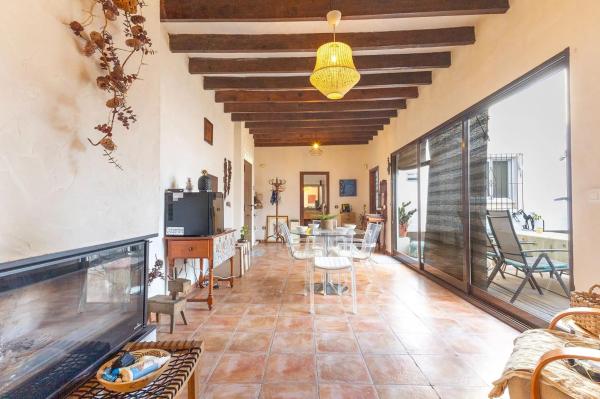 Casa independiente en calle Nardo