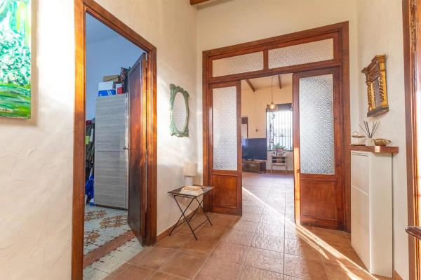 Casa independiente en calle Nardo