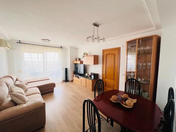 Piso en calle Virgen del Puig, 19