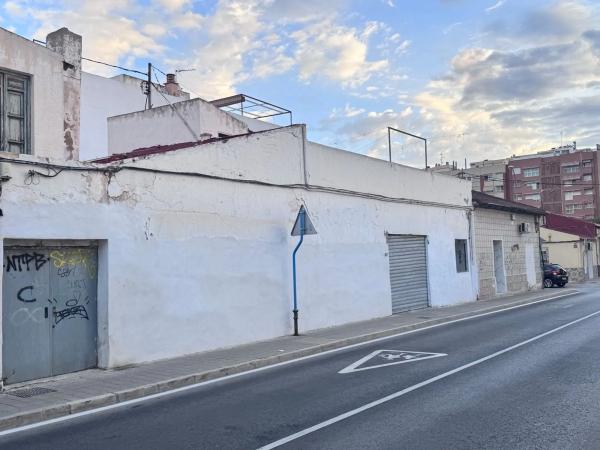 Chalet pareado en calle Tuberia, 39