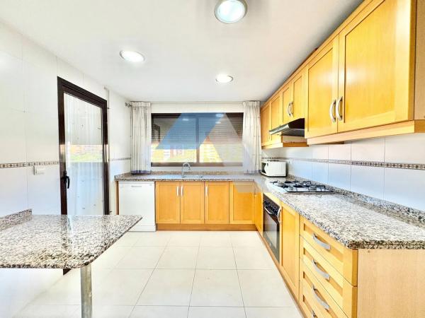 Piso en avenida Juan Sanchis Candela