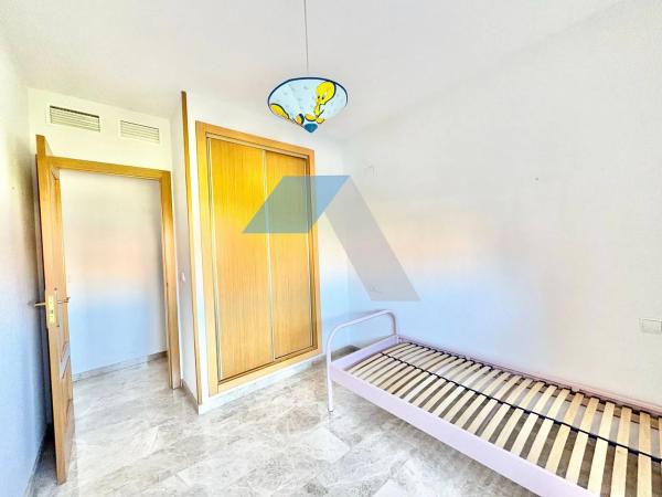 Piso en avenida Juan Sanchis Candela