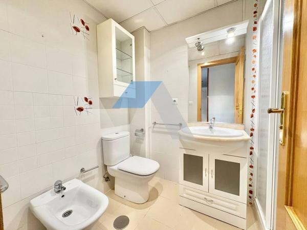 Piso en avenida Juan Sanchis Candela