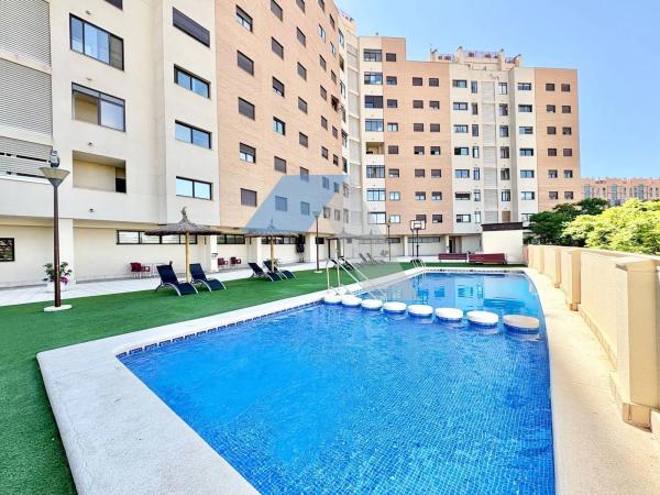 Piso en avenida Juan Sanchis Candela