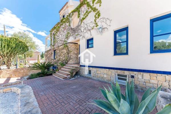 Casa independiente en calle Concha Espina