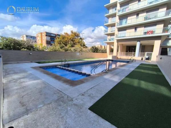 Piso en calle Alonso Cano