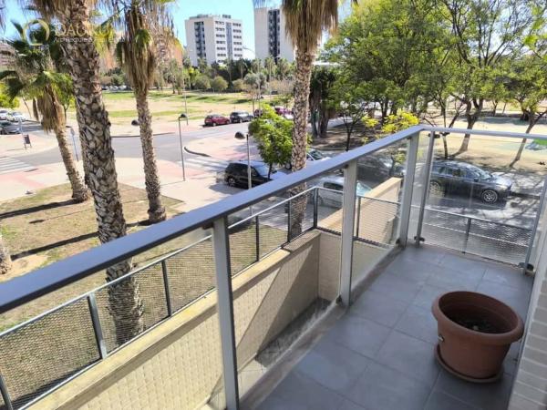 Piso en calle Alonso Cano