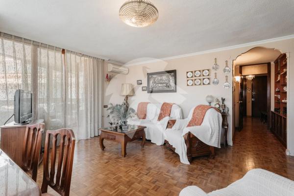 Piso en avenida de Dénia