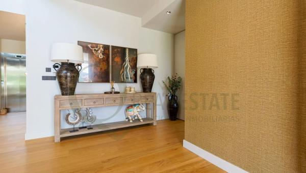 Casa independiente en calle de los Hermanos Álvarez Quintero