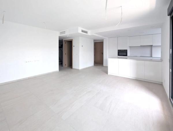 Ático en calle Bailarín José Espadero