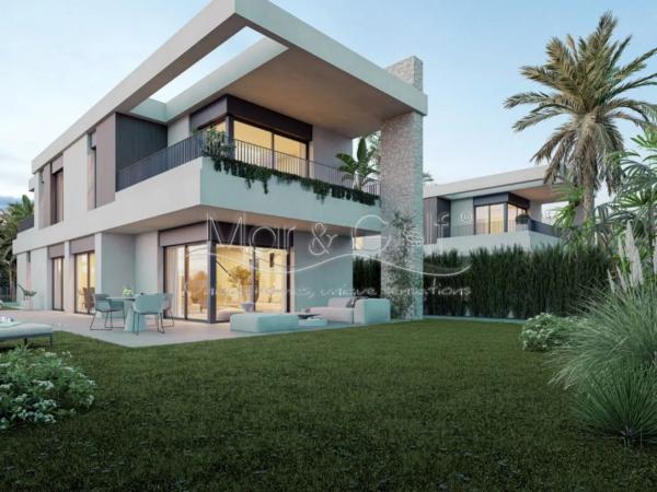 Casa independiente en avenida Albufereta