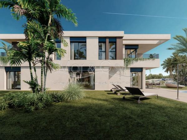 Casa independiente en avenida Albufereta