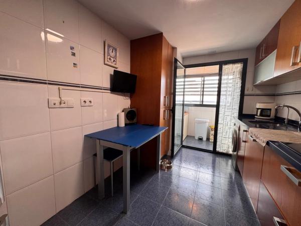 Piso en calle Polop, 2