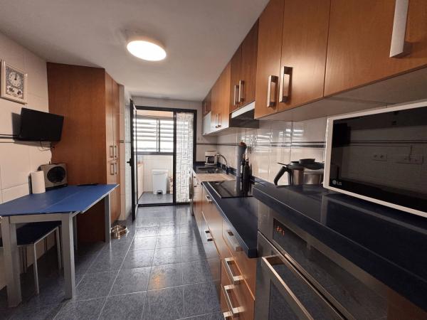 Piso en calle Polop, 2