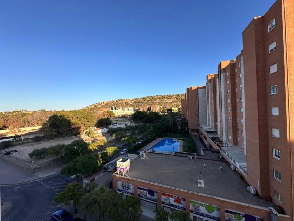 Piso en CL Foguerer Jose Angl Guirao, 5