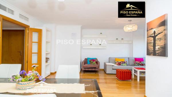 Piso en Av Pintor Xavier Soler