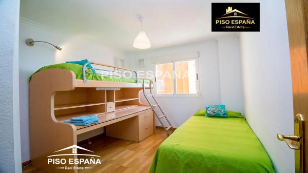 Piso en Av Pintor Xavier Soler