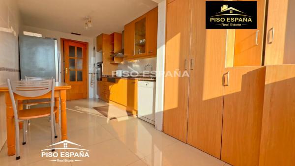 Piso en Av Pintor Xavier Soler