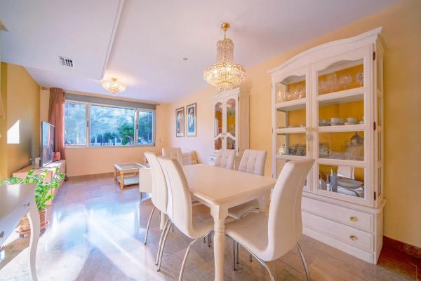 Chalet adosado en calle Doctor Juan López Sánchez