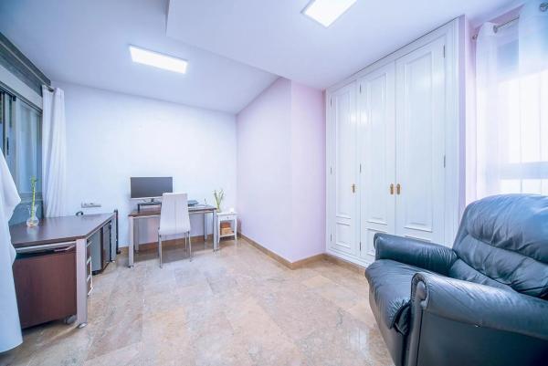 Chalet adosado en calle Doctor Juan López Sánchez