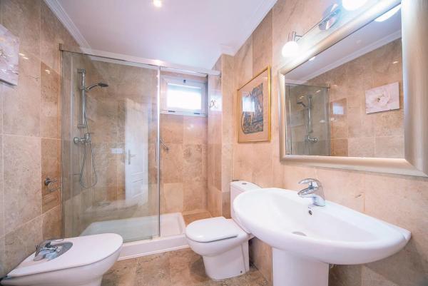 Chalet adosado en calle Doctor Juan López Sánchez