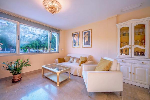 Chalet adosado en calle Doctor Juan López Sánchez